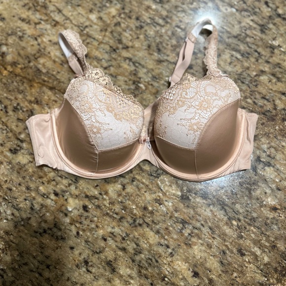 Curvy Couture Bra 40C - Picture 2 of 6